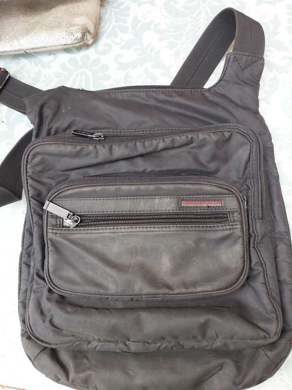 A COLLECTION OF KIPLING AND GABS HAND BAGS SOLD AS IS