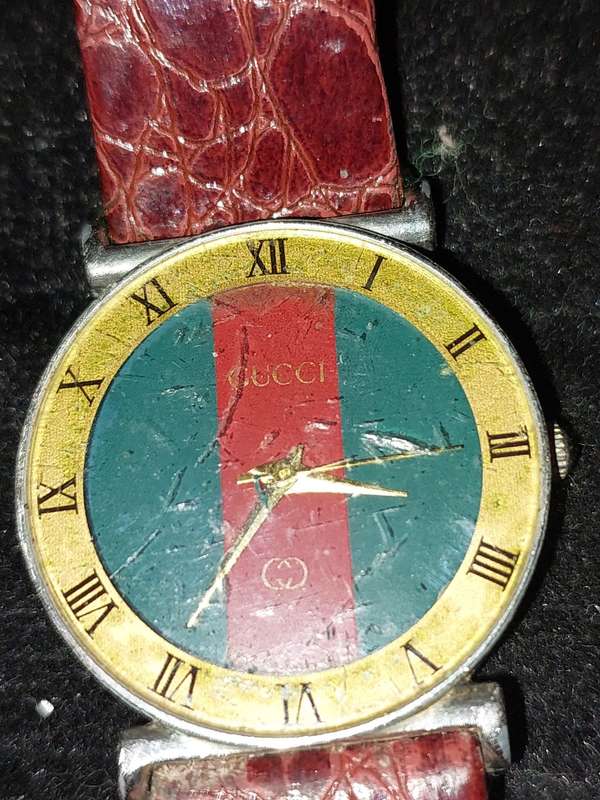 A COLLECTION OF FAMOUS BRANDED WOMANS WATCHES
