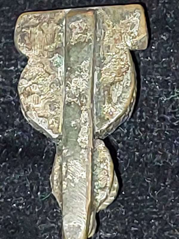 A VINTAGE SET OF 5 ORNATE BRASS TEASPOONS