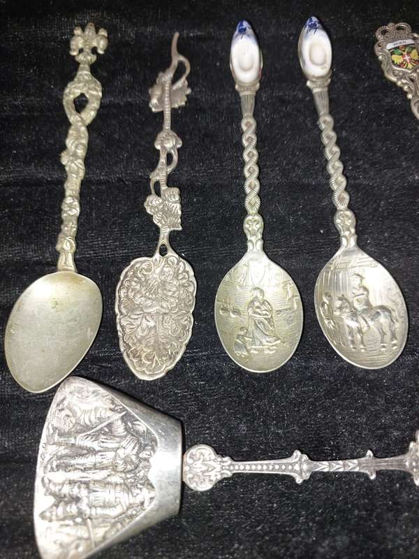 A COLLECTION OF ITALIAN HUGO BELLINI  AND DUTCH FIGURAL CUTLERY