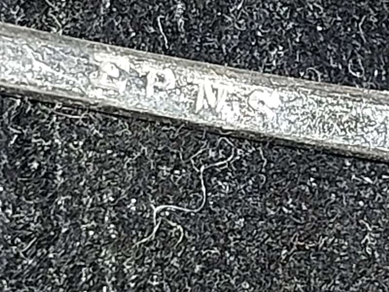 A VINTAGE SET OF 6 EPNS TEASPOONS SOLD AS IS