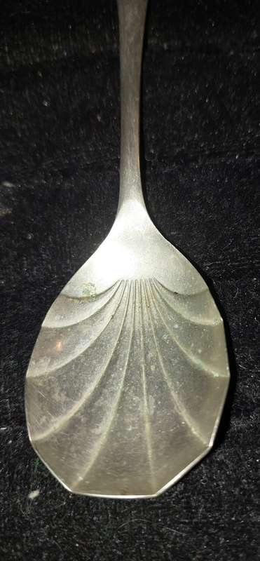 A VINTAGE SET TEASPOONS SOLD AS IS