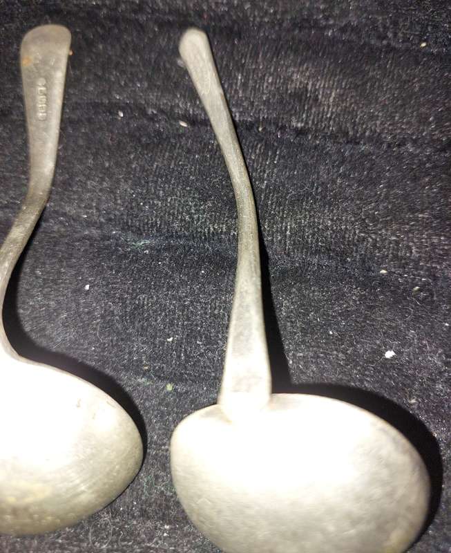 A VINTAGE COLLECTION SMALL LADELS SOLD AS IS