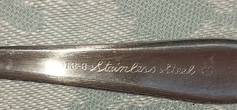A NEAT SET OF (6) 18-8 STAINLESS STEEL FORKS