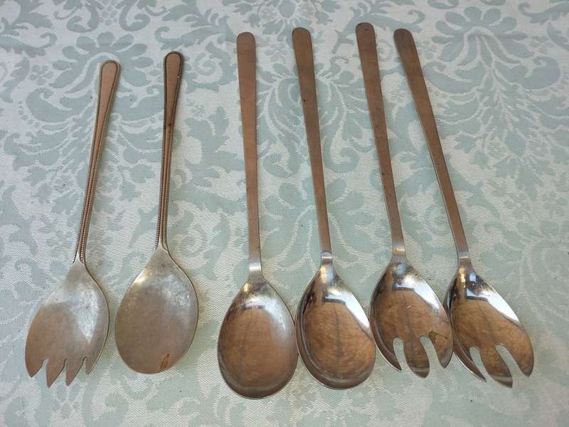 A VINTAGE COLLECTION JOBLOT SALAD LADEL