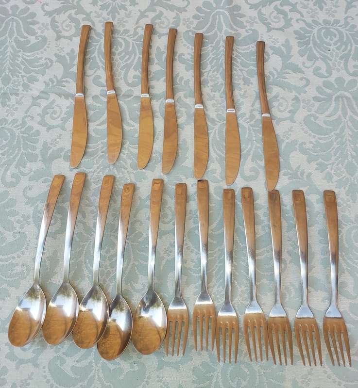 A VINTAGE 19 PIECE PRESTIGE S/S CUTLERY JOBLOT