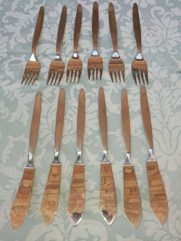 A SET OF ALFA SUPER STAINLESS STEEL FISH SET