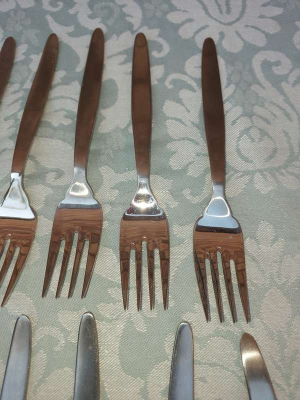 A SET OF ALFA SUPER STAINLESS STEEL FISH SET