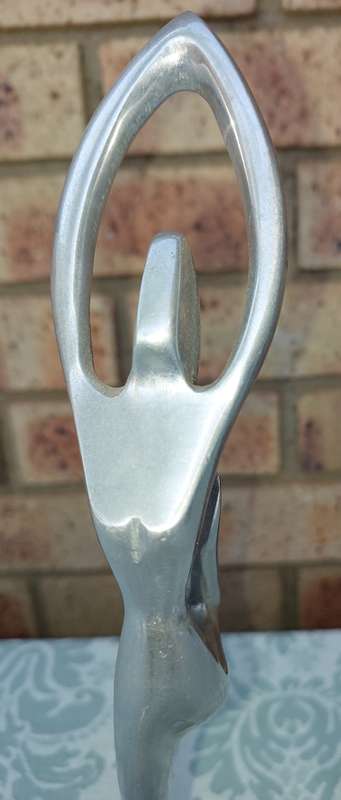 AN ART DECOR 30 CENTIMETRE BALLERINA STATUE ALUMINUM ALLOY