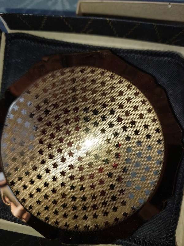A VINTAGE COLLECTION COMPACTS AND JEWELRY BOXES