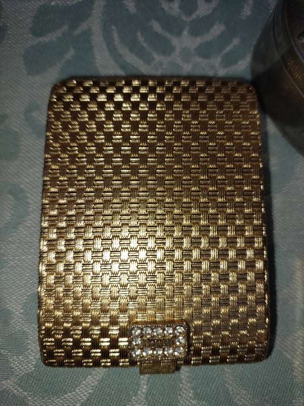 A VINTAGE COLLECTION COMPACTS AND JEWELRY BOXES