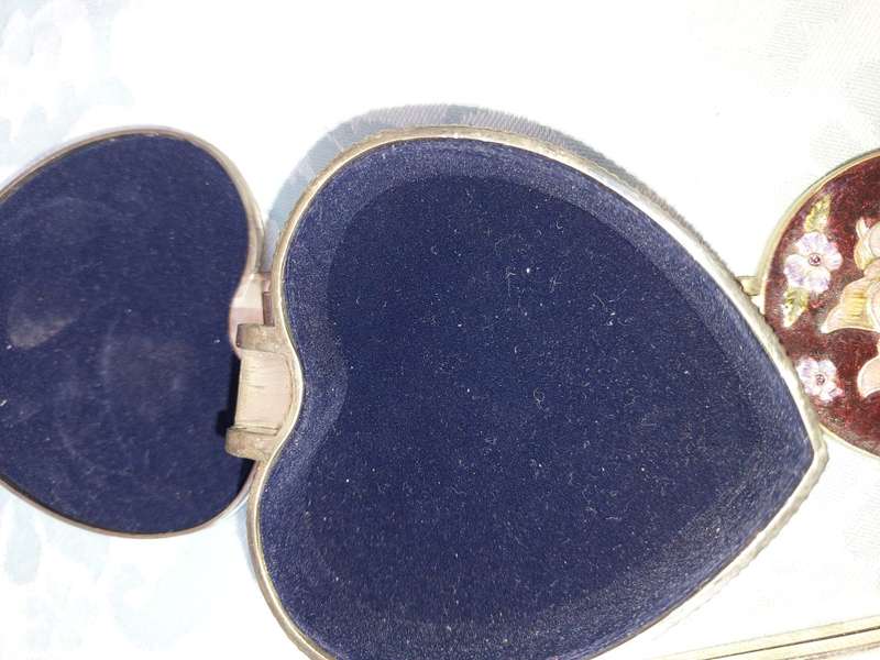 A VINTAGE COLLECTION COMPACTS AND JEWELRY BOXES