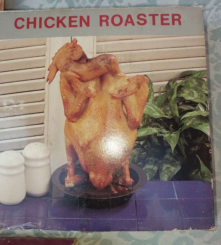 A COLLECTION OF 3 CHICKEN ROASTERS
