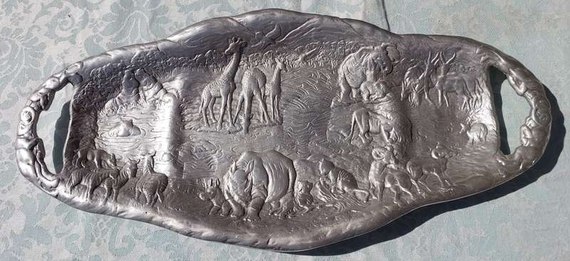A RARE ART DECOR VINTAGE ALUMINUM ALLOY AFRICAN WILDLIFE SCENNE SERVING PLATTER