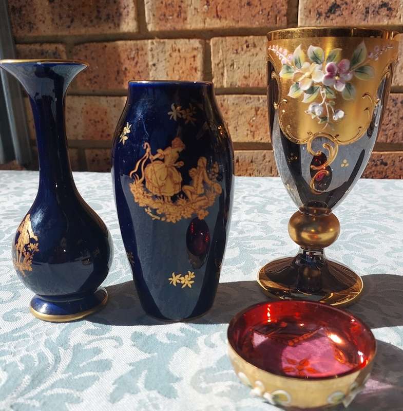 A JOBLOT VINTAGE GOLD FILLED VASES SOLD AS IS