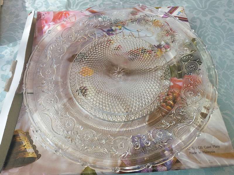 A BEAUTIFULL ESSENTIALS CAKE PLATE MADE IN MALAYSIA