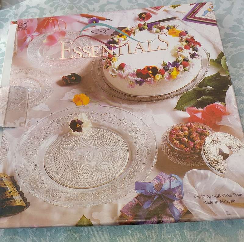 A BEAUTIFULL ESSENTIALS CAKE PLATE MADE IN MALAYSIA