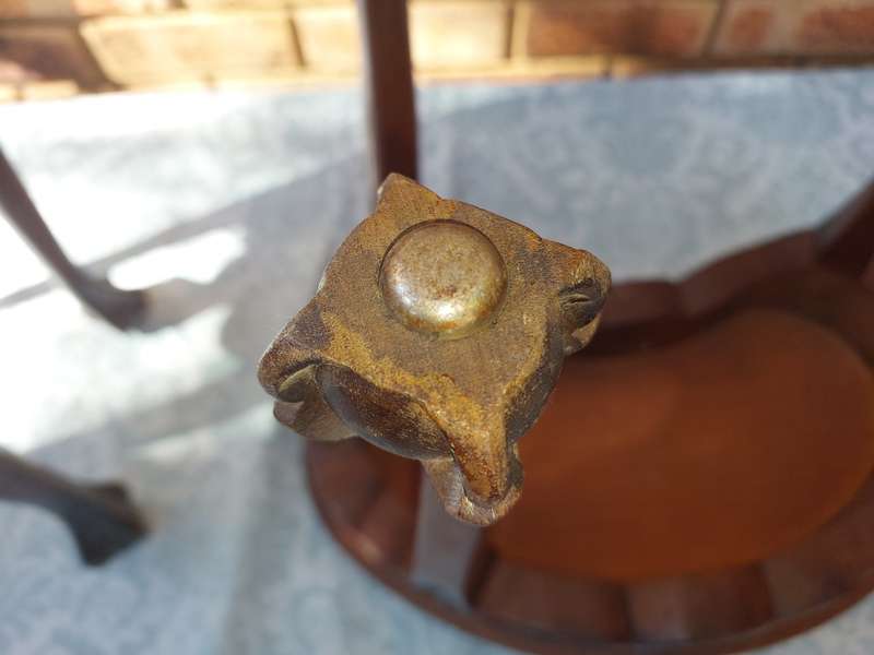 AN ANTIQUE PAIR OF KIDNEY-SHAPED BALL N CLAW-LEGGED OCCASIONAL TABLES