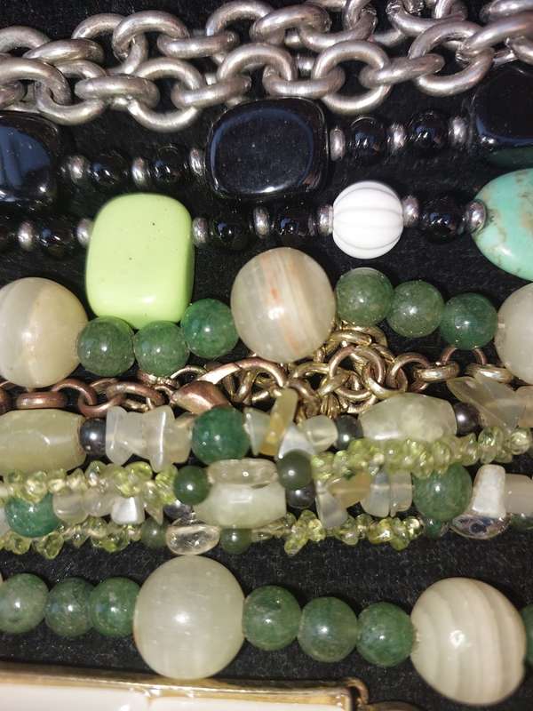 A VINTAGE JOB LOT QUALITY USED COSTUME NECKLACES