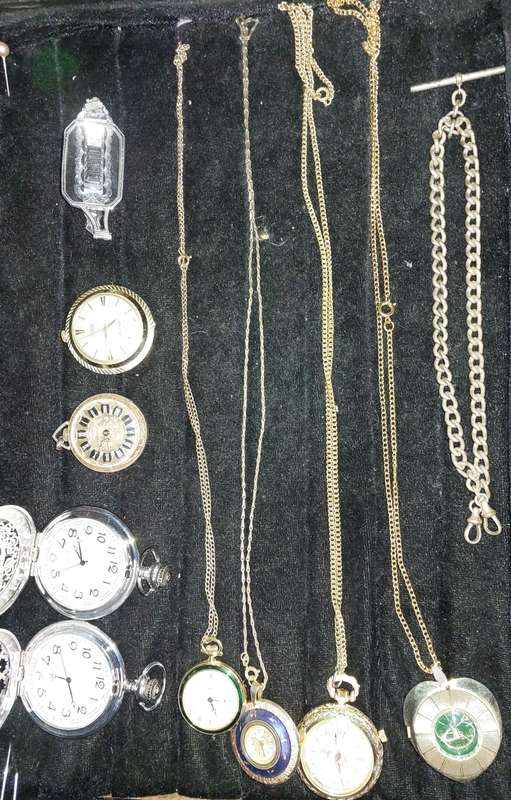 A COLLECTION OF ANTIQUE PENDANT AND QUARTZ POCKET WATCHES