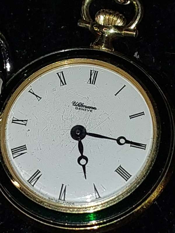 A COLLECTION OF ANTIQUE PENDANT AND QUARTZ POCKET WATCHES