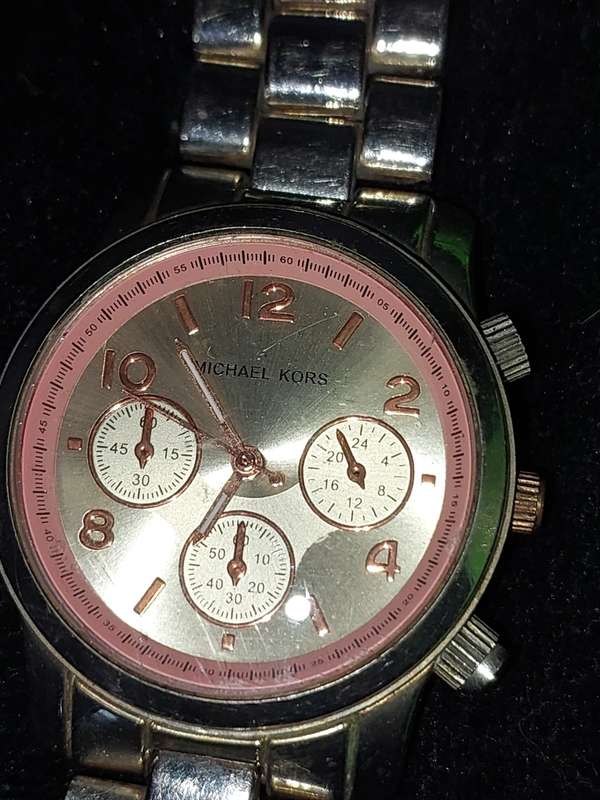 TWO QUALITY FAMOUS BRAND WRISTWATCHES