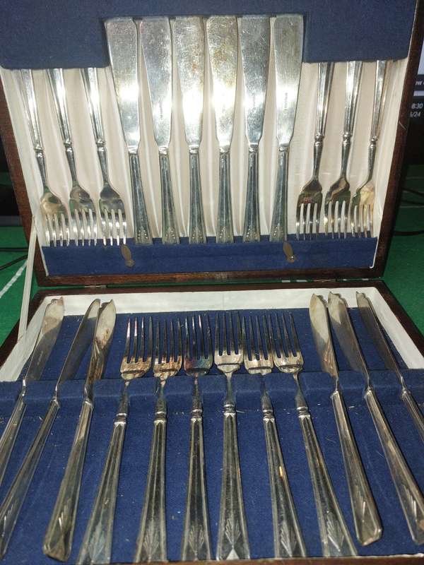 AN ANTIQUE FISH KNIFE AND FORK SET WITH A1 T.T & OS AP ENGLISH HALL MARKS