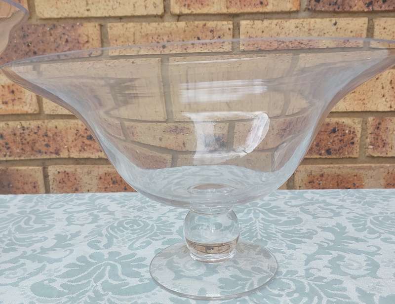 THREE ART DECOR LARGE GLASS SERVING BOWLS