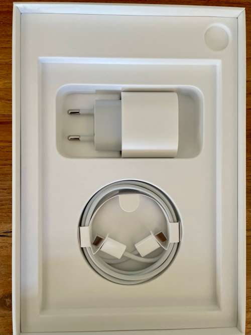 iPad mini (6th gen) Wi-Fi 64GB STARLIGHT IMMACULATE CONDITION (Latest Model)