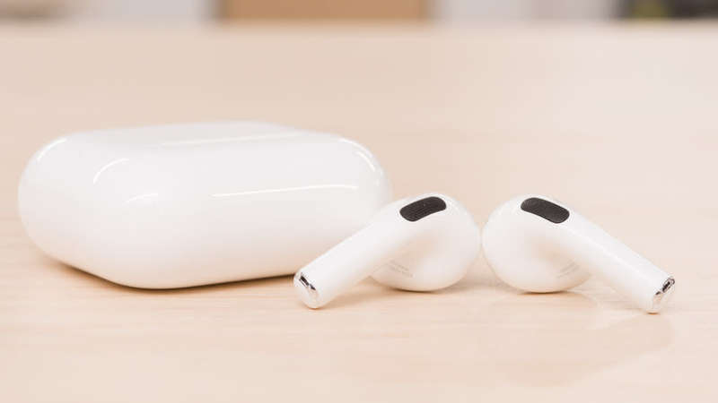 Apple Air Pods 3rd Gen (THESE ARE 100% GENUINE APPLE) in excellent condition