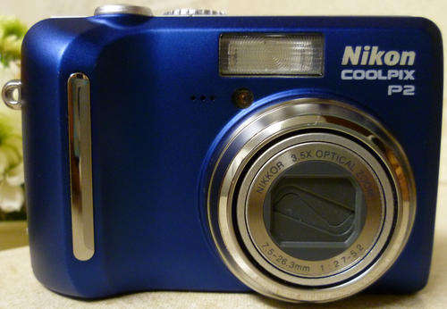 Nikon Coolpix P2 - 5.1 Megapixel (Blue)