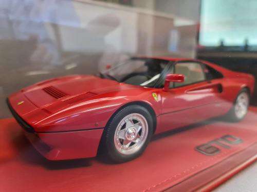 P18112V BBR FERRARI 288 GTO RED 1:18