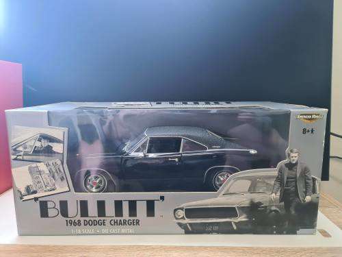 ERTL American Muscle `BULLITT` 1968 Dodge Charger 1/18 Diecast Metal Black model Car