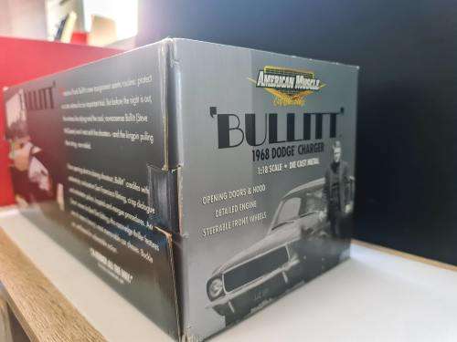 ERTL American Muscle `BULLITT` 1968 Dodge Charger 1/18 Diecast Metal Black model Car