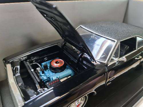 ERTL American Muscle `BULLITT` 1968 Dodge Charger 1/18 Diecast Metal Black model Car
