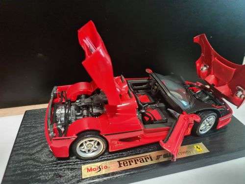MAISTO - FERRARI - F50 1995
