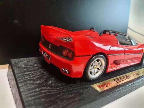 MAISTO - FERRARI - F50 1995