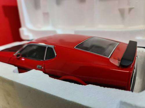 1971 Ford Mustang Mach I Fastback  AUTOart 1/18 Scale DieCast