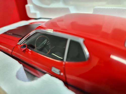1971 Ford Mustang Mach I Fastback  AUTOart 1/18 Scale DieCast