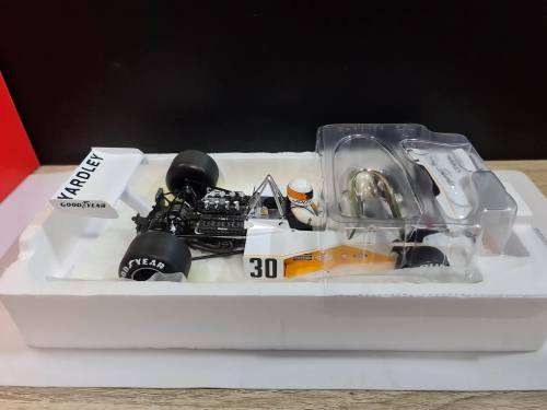 MINICHAMPS - McLAREN - F1 FORD M23 N 30 GP BRITISH 1973 J.SCHECKTER