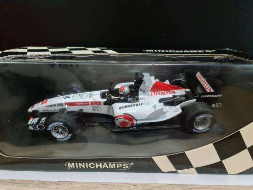 Minichamps 1:18th scale B-A-R Honda Takuma Sato 2005 prt 100 050004