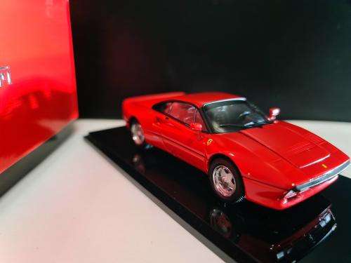 FERRARI 288 GTO RED 1/43 KYOSHO 05071R