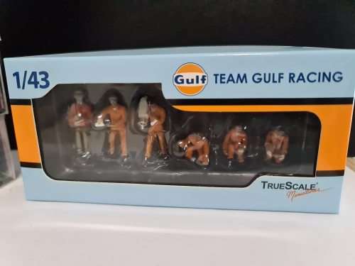 TRUESCALE - FIGURES - F1 SET MECCANICI TEAM GULF RACING - MECHANIC TEAM GULF RACING