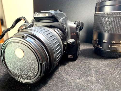 Canon EOS 350D Includes two lenses