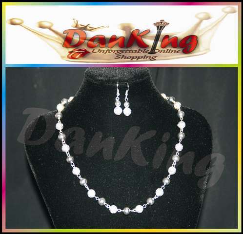 Stunning Silver Necklace ( !!! FREE !!! Earrings )