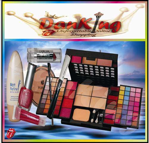 91 Piece Professional Make-Up Kit Enriched with Vitamin E & C Includes All Extras!!!