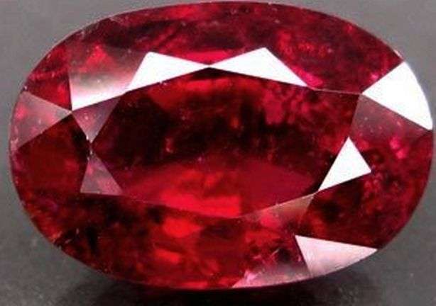A Grade Tourmaline Rubelite Tourmaline 1.47 ct 8mmx6mm VS1
