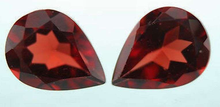 Two AA Garnet Pair 1.02 ct 5mmx3mm