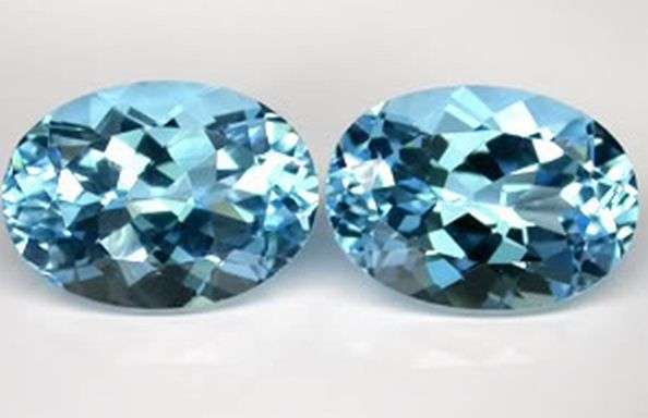 AA Grade  Topaz Sky Blue Top Oval Pairs 4.46 ct 7mmx5mm