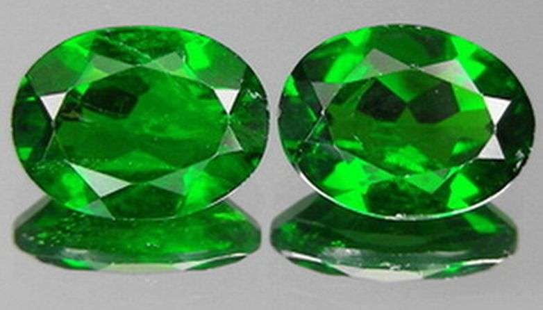 Chrome Diopside 0.50 ct Pair 5mmx3mm